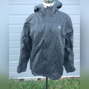 Nike ACG Jacket Mens Medium Black Storm-FIT Hooded Waterproof Shell Windbreaker